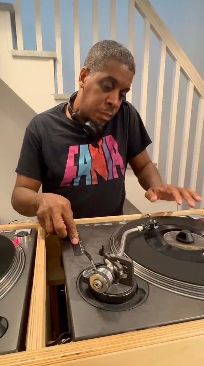 DJ DOMEWRECKA